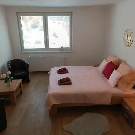 Tina Apartment *